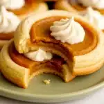 pumpkin pie cookies recipe with whipped cream topping