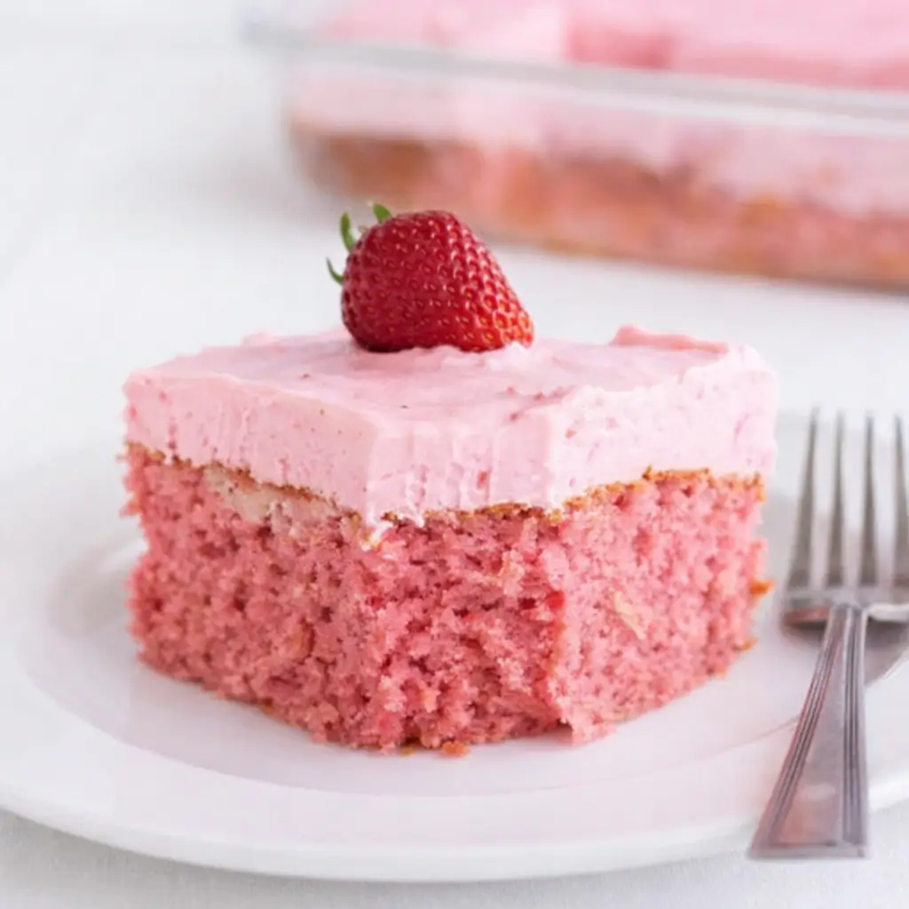 Strawberry Sheet Cake Recipe – Quick, Tasty & Beautiful